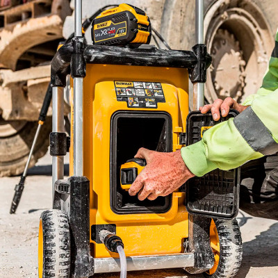 Акумуляторна мийка високого тиску DeWALT DCMPW1600N, без акб