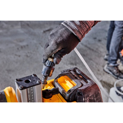 Резервуар для подачи воды DeWALT DCE6820N, без акб Резервуар для подачи воды DeWALT DCE6820N, без акб