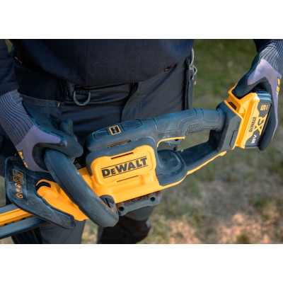 Аккумуляторный кусторез DeWALT DCMHT564N, без акб