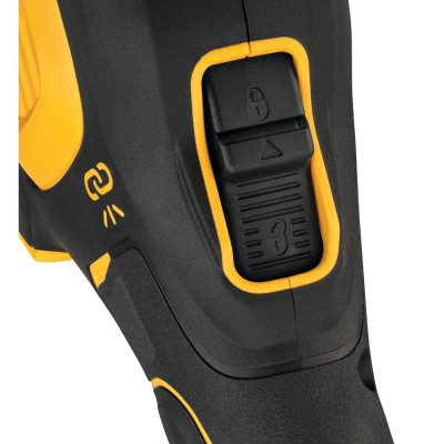 Аккумуляторная эксцентриковая шлифмашина DeWALT DCE800XW2, 2 акб 18 V 8.0 Ah и з/у в сумке Аккумуляторная эксцентриковая шлифмашина DeWALT DCE800XW2, 2 акб 18 V 8.0 Ah и з/у в сумке